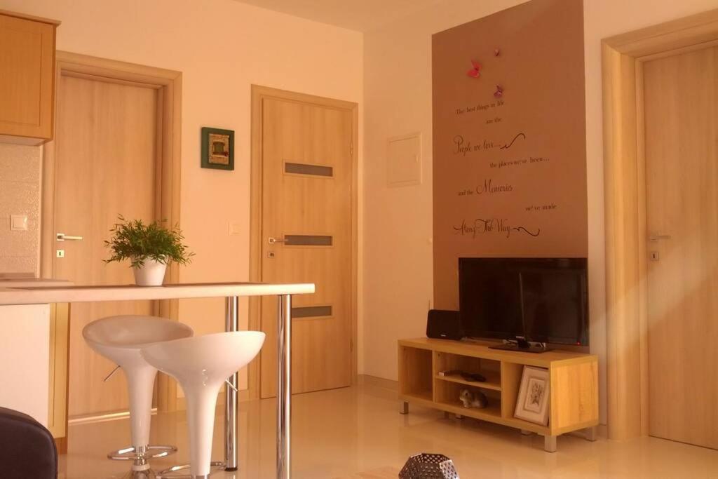 Apartment Dandelion Brela Extérieur photo
